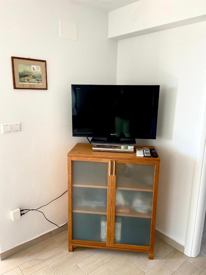 Villa Rudy Holiday Home Njivice Esterno foto