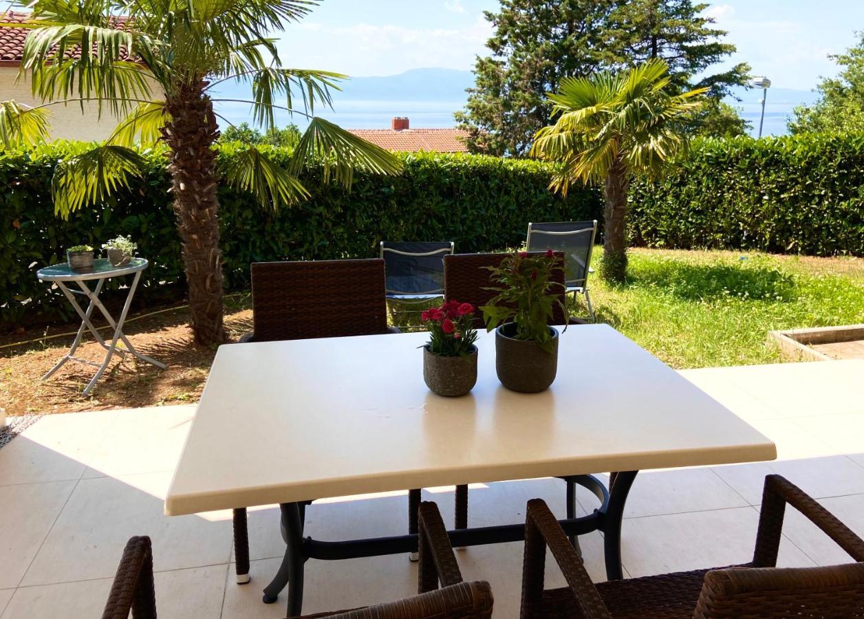 Villa Rudy Holiday Home Njivice Esterno foto